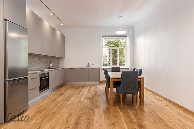 Izīrē plašu un elegantu dzīvokli Rīgas Klusajā centrā.
Piedāvājumā gaišs un mājīgs dzīvoklis prestiž Рига - изображение 1