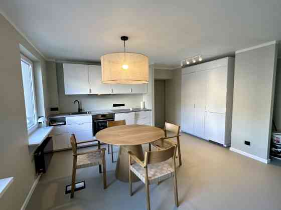 Продаётся 2-комнатная квартира в Агентскалнсе  тихом, зелёном и ухоженном районе, Rīga