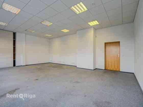 Качественный, компактный офис в отреставрированном здании  Ganību dambī 24D.  Офис Рига