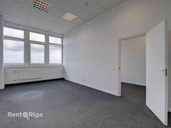 Качественный, компактный офис в отреставрированном здании  Ganību dambī 24D.  Офис Рига