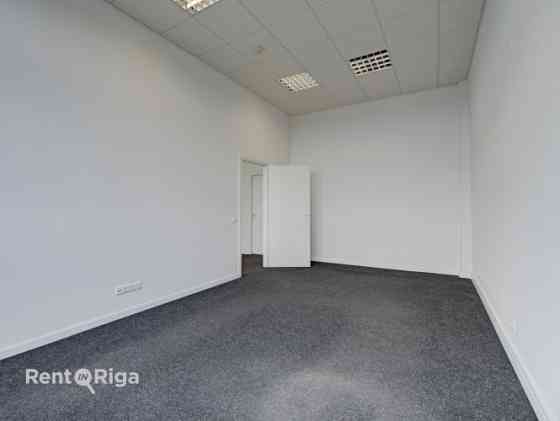 Качественный, компактный офис в отреставрированном здании  Ganību dambī 24D.  Офис Рига