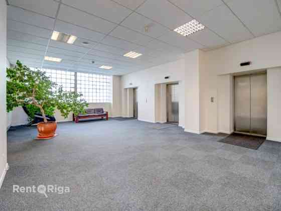 Качественный, компактный офис в отреставрированном здании  Ganību dambī 24D.  Офис Рига