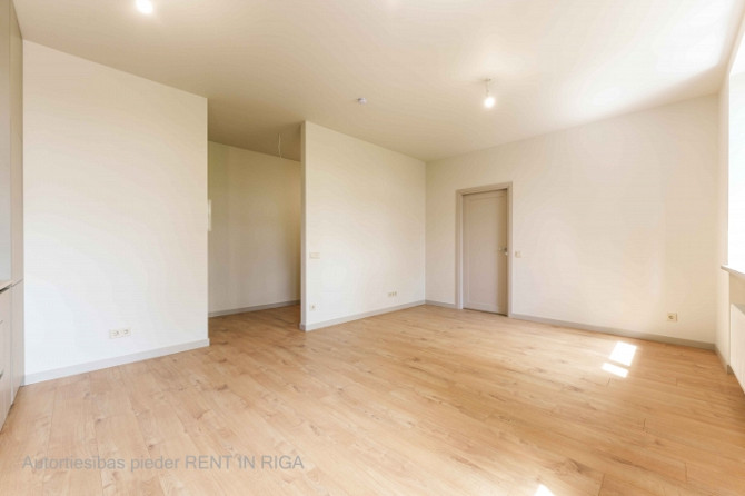 Современная и продуманная до мелочей 2-комнатная квартира по адресу Лиелирбес 9a Рига - изображение 7