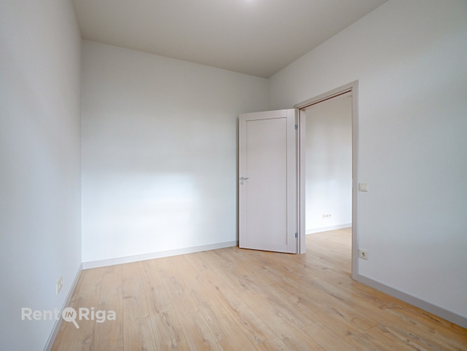 Современная и продуманная до мелочей 2-комнатная квартира по адресу Лиелирбес 9a Рига - изображение 14