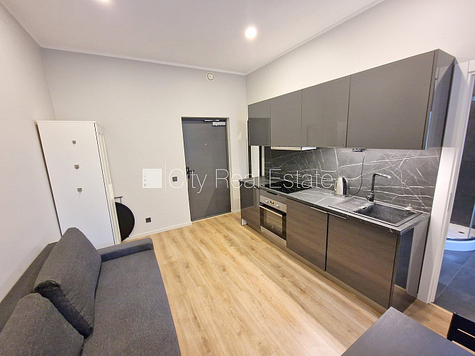 Renovēta māja, logi vērsti uz pagalma pusi, guļamistabu skaits 4 gab., istabas izolētas 3 Rīga - foto 18