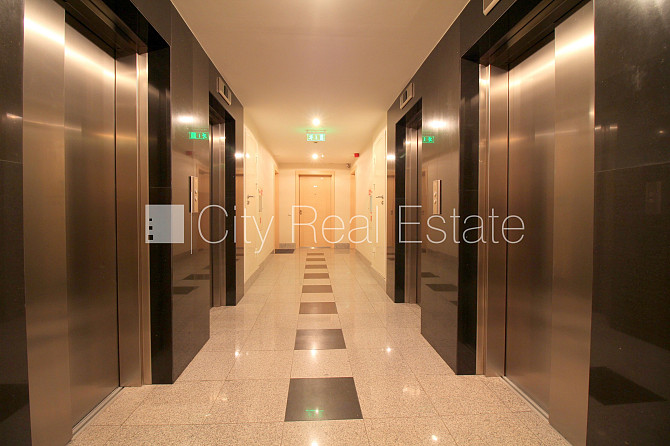 Pagalma ēka, slēgts pagalms, teritorijas iebrauktuves vārti aprīkoti ar automatizētu Rīga - foto 11