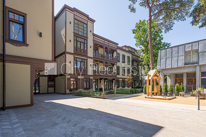 Fasādes māja, ir lifts, kāpņu telpa pēc kosmētiskā remonta, viena istaba izolēta, studio Rīga - foto 10