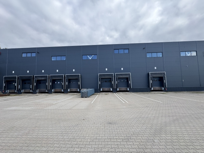 Складские помещения класса A  ул. Улмана, рядом с аэропортом RIX Доступно с января Рига - изображение 1