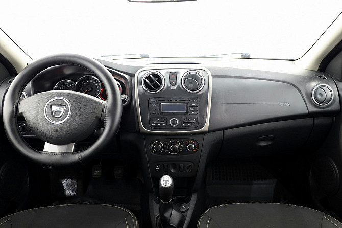 Dacia Sandero Comfort 0.9 66kW Таллин - изображение 5