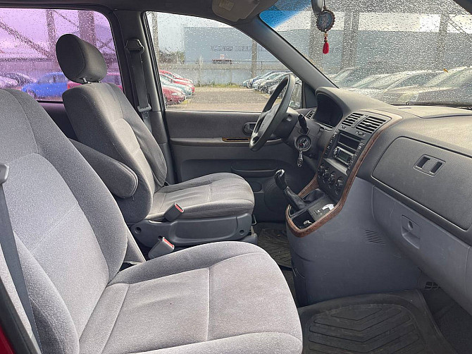 Kia Carnival Comfort 2.9 CRDi 106kW Tallina - foto 6