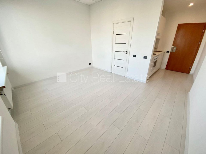 Проект - Pulkveža Nams (Пулквежа Намс), реновированный дом, вход с улицы, лифт, окна Рига - изображение 2