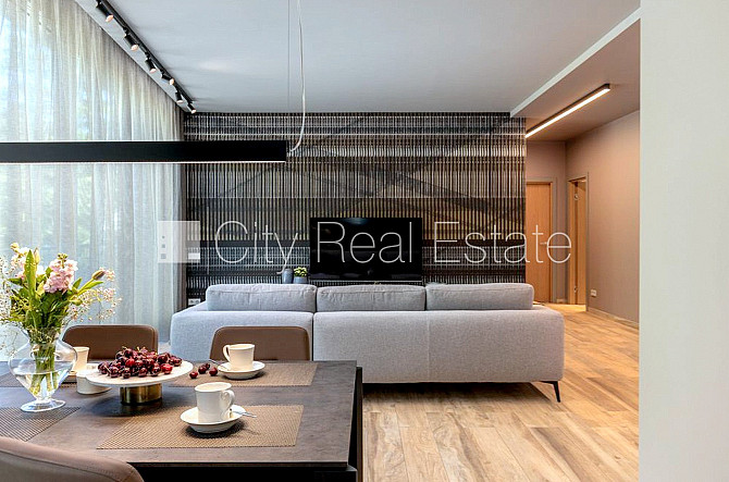 Fasādes māja, slēgts pagalms, vieta automašīnai, luksuss apartamenti , ir lifts, trīs Rīga - foto 4