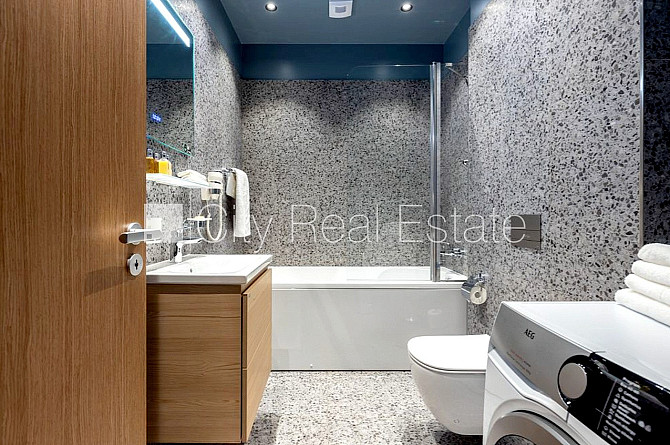 Fasādes māja, slēgts pagalms, vieta automašīnai, luksuss apartamenti , ir lifts, trīs Rīga - foto 11