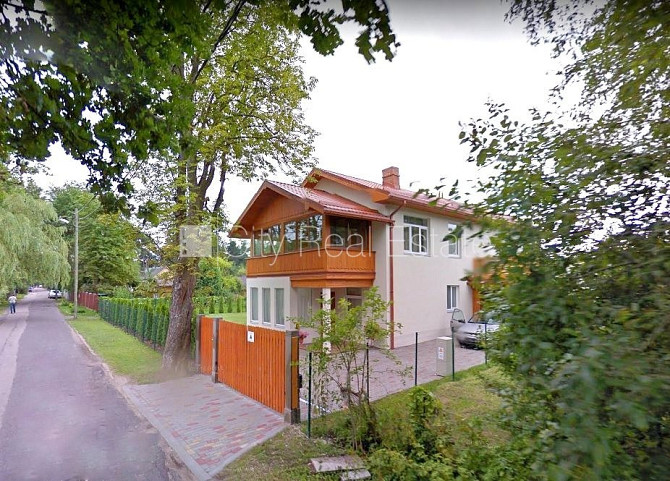 Фасадный дом, реновированный дом, закрытый двор, лестничная клетка после Рига - изображение 3