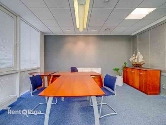 Офис рядом с торговым центром Domina  Здание расположено всего в двух кварталах от Рига