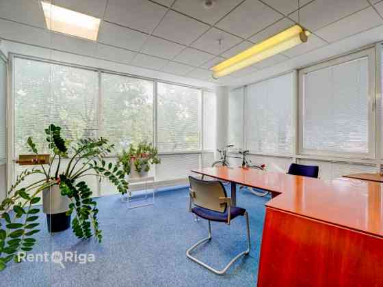 Продается офисное помещение у т/ц Domina.  Офис расположен в 2 кварталах от торгового Рига