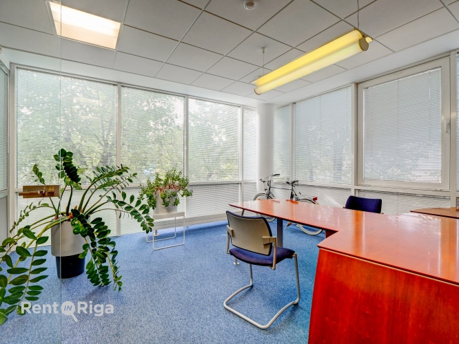 Продается офисное помещение у т/ц Domina.  Офис расположен в 2 кварталах от торгового Рига - изображение 2