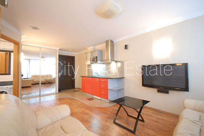 Земля в собственности, фасадный дом, реставрированный дом, благоустроенный Рига - изображение 15