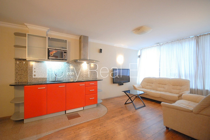 Земля в собственности, фасадный дом, реставрированный дом, благоустроенный Рига - изображение 14