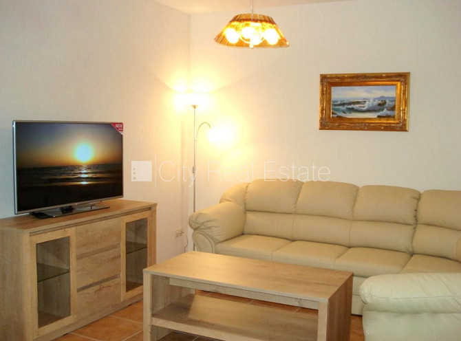 Фасадный дом, реставрированный дом, благоустроенный озеленённый двор, закрытый Рига - изображение 9