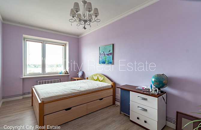 Фасадный дом, реновированный дом, территория обнесена забором, место для машины, Рига - изображение 10