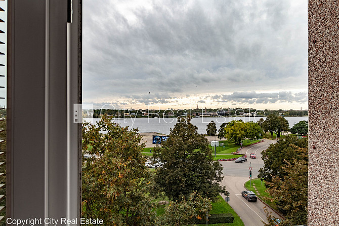 Фасадный дом, реновированный дом, территория обнесена забором, место для машины, Рига - изображение 14