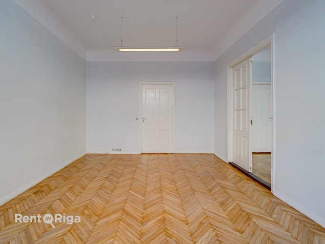 Iznomā biroja telpas Rīgas centrā, aktīvā un redzamā vietā!  Telpu galvenās Rīga - foto 8