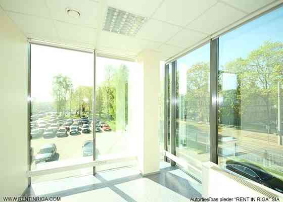 ChatGPT said:  Сдается офис в бизнес-центре "Valdo" в Пардаугаве.  5-й этаж;  Площадь включает Рига