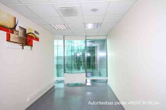 Офис в бизнес-центре "Valdo".  7-й этаж.  В настоящее время офис состоит из открытого Рига