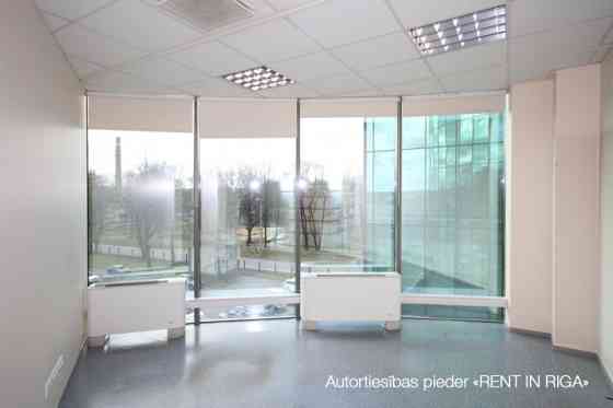 Офис в бизнес-центре "Valdo".  7-й этаж.  В настоящее время офис состоит из открытого Рига