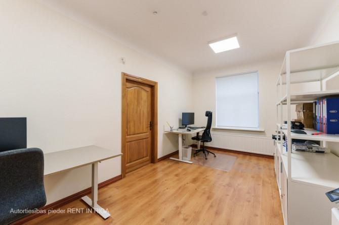 Kvalitatīvs birojs sakoptā biroju ēkā netālu no Kalnciema ielas. Apsaimniekošana iekļauta Rīga - foto 5