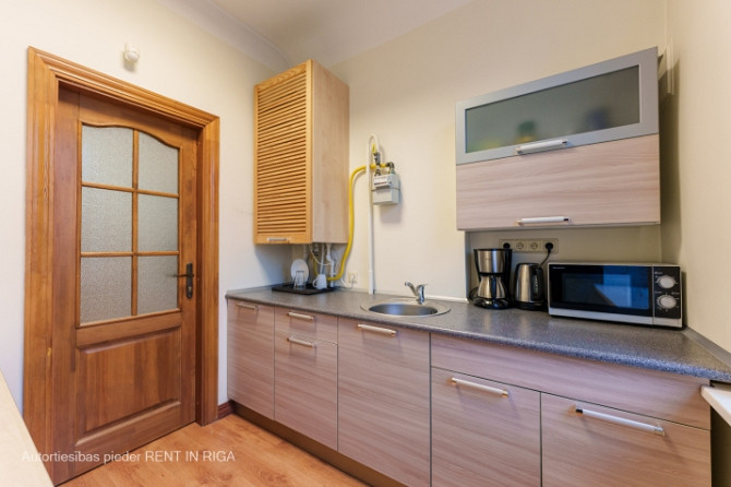 Kvalitatīvs birojs sakoptā biroju ēkā netālu no Kalnciema ielas. Apsaimniekošana iekļauta Rīga - foto 7