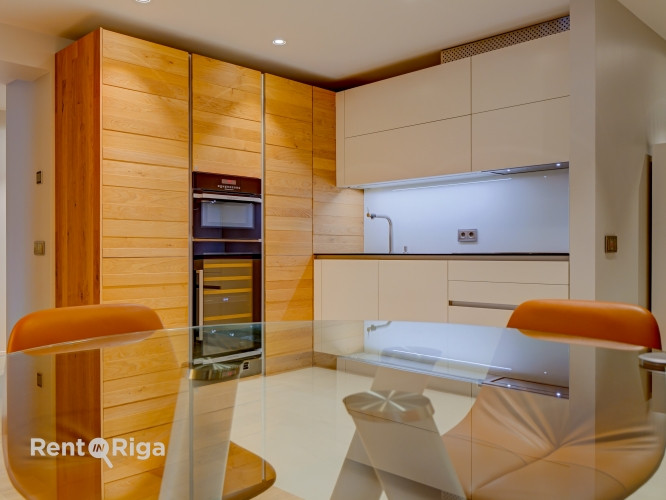 Vilhelma Nami Miesnieku ielā 13, 15 un 17 iespējams ir iekārojamākās adresēs Rīgā. Senatnes Rīga - foto 9