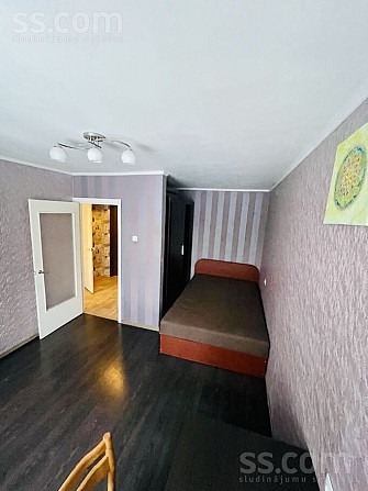 An apartment across from the Stone Bridge (Agenskalns) is for sale. For sale with all furniture... Рига - изображение 1
