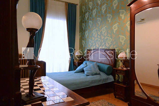 Фасадный дом, закрытая территория, вход с улицы, лифт, балкон, количество спален 2 Рига - изображение 18