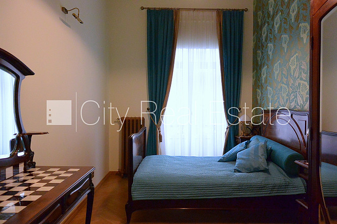 Фасадный дом, закрытая территория, вход с улицы, лифт, балкон, количество спален 2 Рига - изображение 19