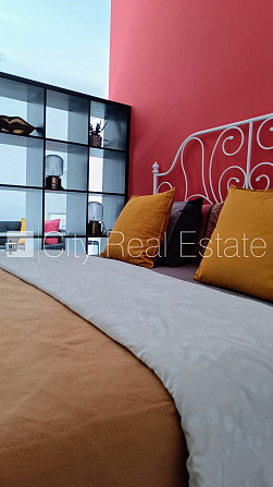 Фасадный дом, закрытый двор, лифт, лестничная клетка после капитального ремонта, Рига - изображение 13