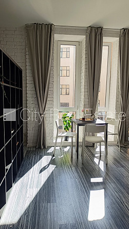 Фасадный дом, закрытый двор, лифт, лестничная клетка после капитального ремонта, Рига - изображение 5