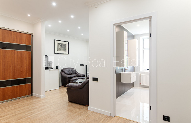 Zeme īpašumā, pagalma māja, labiekārtots apzaļumots pagalms, slēgts pagalms, teritorijas Rīga - foto 15