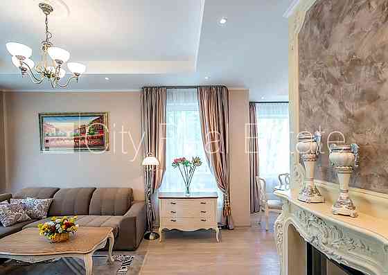 Земля в собственности, новостройка, дом во дворе, благоустроенная озеленённая Юрмала