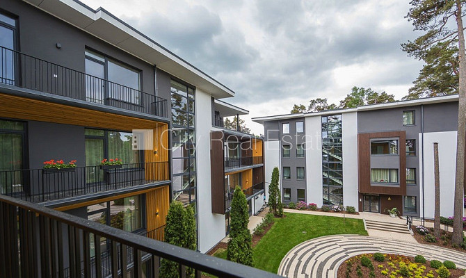 Zeme īpašumā, jaunceltne, pagalma māja, labiekārtota apzaļumota teritorija, iežogota Jūrmala - foto 17