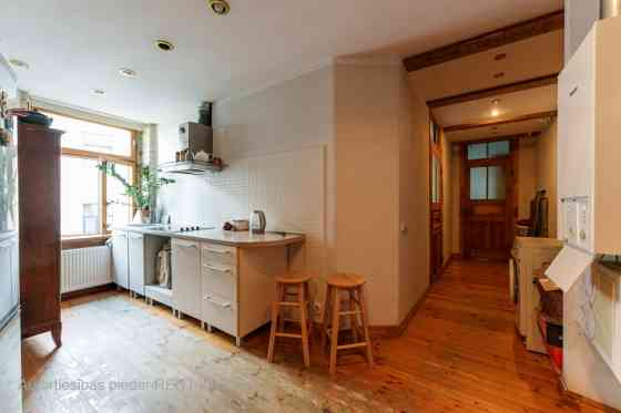 На продажу предлагается 2-комнатная квартира в центре Риги!  Уютная и тихая Рига