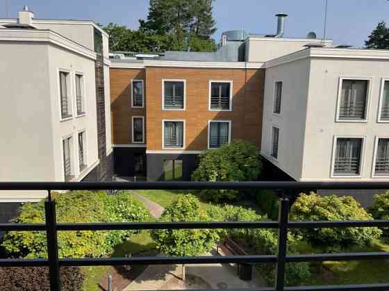 Сдаётся просторная 3-комнатная квартира в Юрмале!  Квартира расположена в новом Юрмала