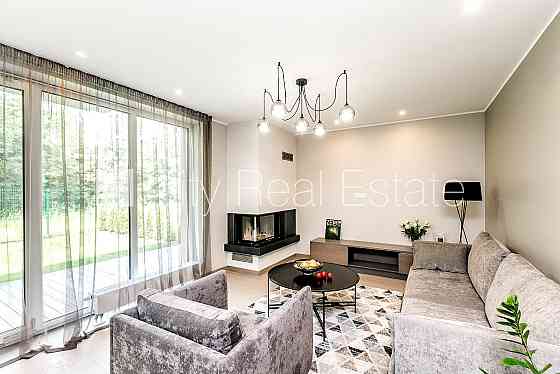 Таунхаус, новостройка, благоустроенная озеленённая территория, подъездная Рига