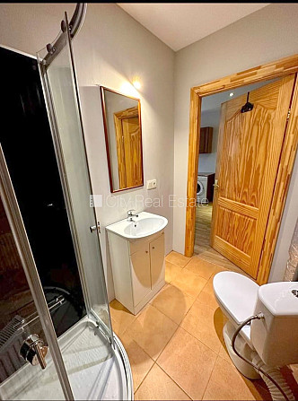 Частный дом, новостройка, благоустроенный озеленённый двор 2544 м2, гараж на две Юрмала - изображение 20