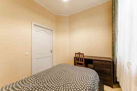 Большая квартира в Тихом центре. Доступен с 25 октября.  Планировка квартиры: - 3 Rīga