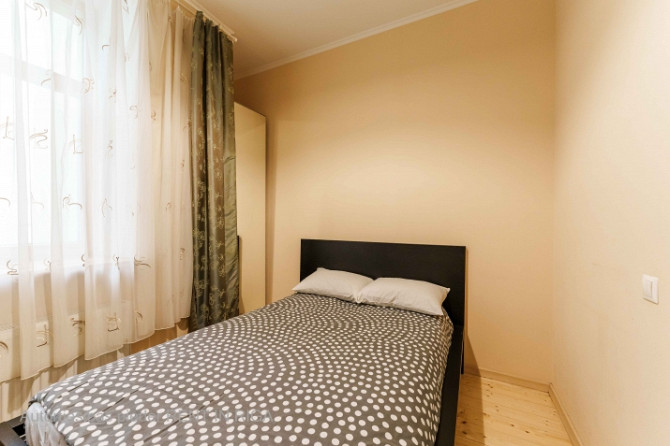 Tiek izīrēts liels dzīvoklis Klusajā centrā. Pieejams no 25.oktobra.  Dzīvokļa plānojums: - Rīga - foto 5