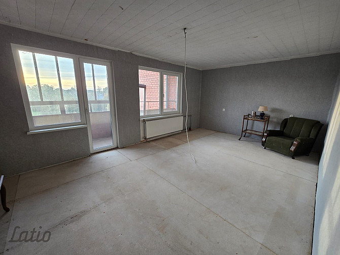 Pārdod plašu un mājīgu vienistabas dzīvokli Gulbenes pilsētas centrā!
Iespēja iegādāties ērtu un gai Гулбене и Гулбенский край - изображение 2