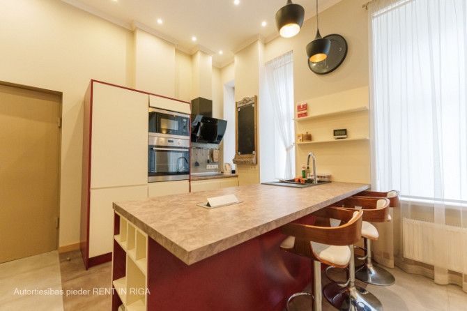 Mājīgs 3-istabu dzīvoklis Rīgas centrā.   Autonoms gāzes katls, lai kontrolētu gāzes Rīga - foto 1