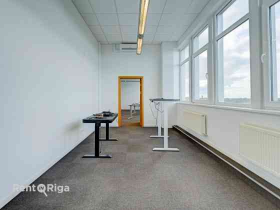 Качественный, компактный офис в отреставрированном здании  Ganību dambī 24D.  Офис Рига